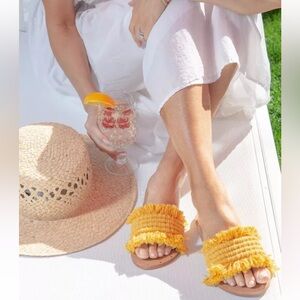 Beek- Noddy Sunflower Slide Sandal